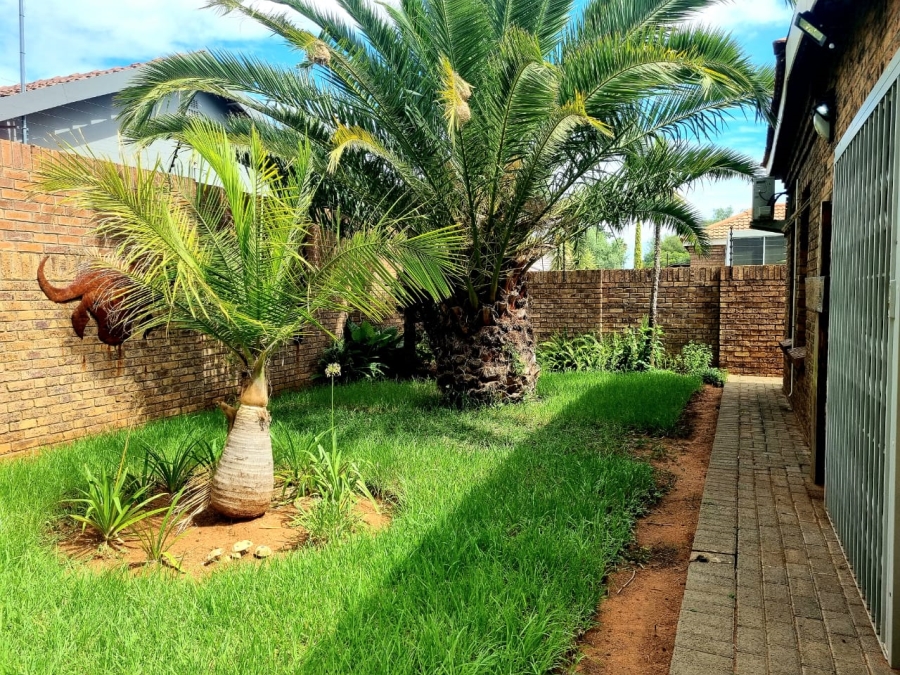 3 Bedroom Property for Sale in Carters Glen Northern Cape